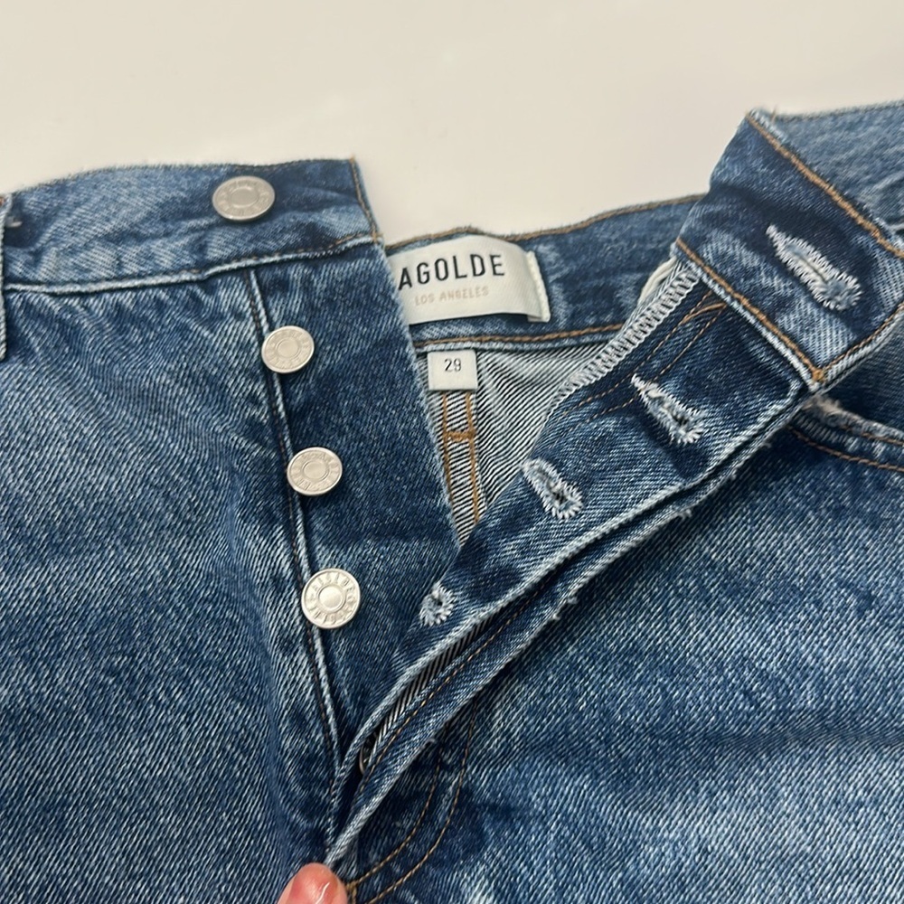 Agolde PARKER VINTAGE CUT OFF SHORT IN DARK SWAPMEET in size 29 - Picture 12 of 14